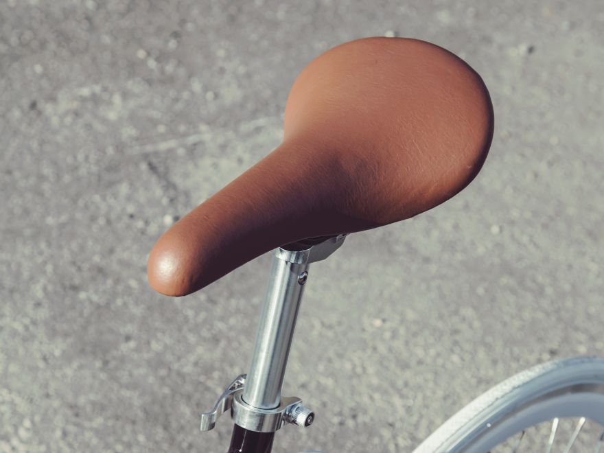 Selle vélo cuir : Pour en finir avec le mal de fesses !