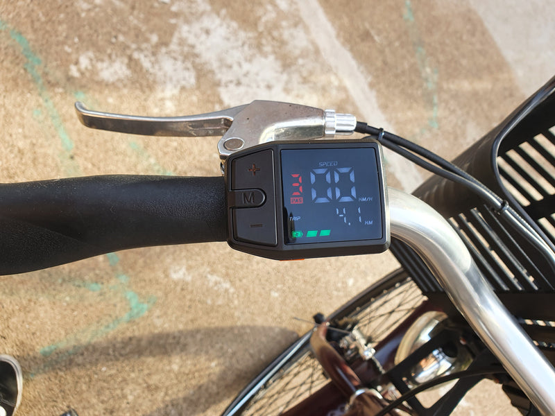 Écran du kit Virvolt 500 avec moteur roue avant pour vélo électrique